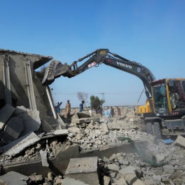 Pakistan and Afghanistan announce ceasefire after deadliest clashes in years