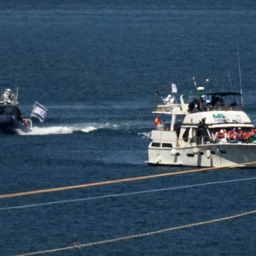 Israel intercepts the last boat from the Gaza flotilla as Israeli minister mocks the activists