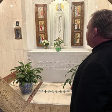St. Thérèse’s relics begin tour of US with stop at Michigan parish named for beloved French nun