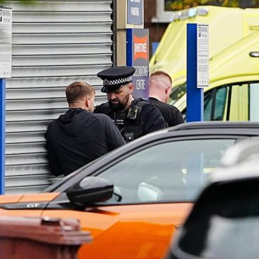 UK police say 2 victims have died and 3 others are in serious condition after synagogue attack