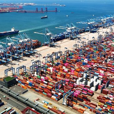 China hits US ships with retaliatory port fees before trade talks