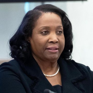 Supreme Court lets Lisa Cook remain as a Federal Reserve governor for now