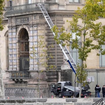 How a German freight lift became an unexpected social media star in the Louvre heist