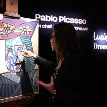 Picasso portrait of muse Dora Maar in vivid hat, long hidden from view, on auction in Paris