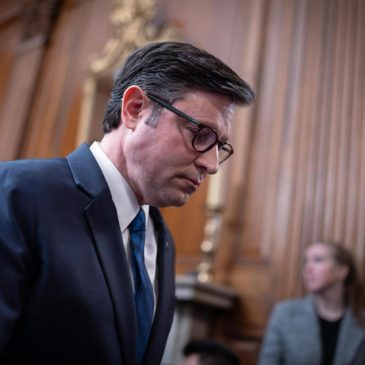 Spiraling effects of the shutdown leave lawmakers grasping for ways to end it