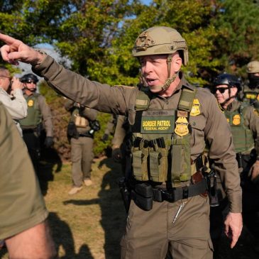 Border Patrol official Bovino due in court to answer questions about Chicago immigration crackdown