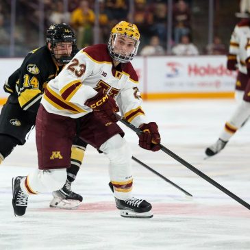 Gophers hockey: Minnesota men, women both victorious Friday