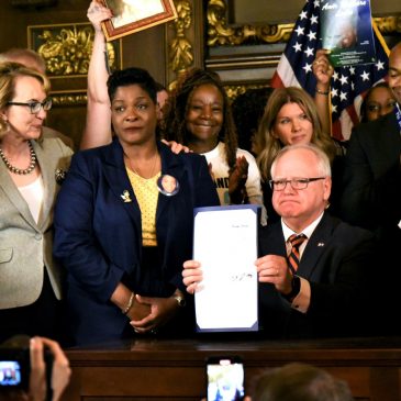 Gov. Tim Walz, Gabby Giffords to hold gun control town hall in Waconia