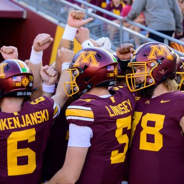 Gophers football: Big Michigan linebacker flips from Central Florida