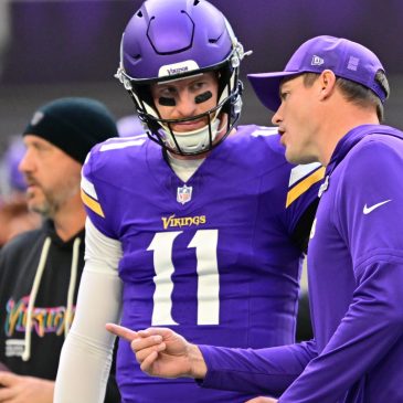 Shipley: Vikings’ plight is not on Carson Wentz; it’s on management