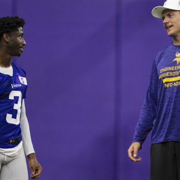 Jordan Addison benched by Vikings for first quarter in London