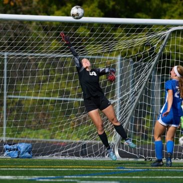 Girls Soccer: Fedunok, Mattes lead Woodbury into state tournament contention