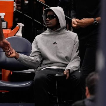 Anthony Edwards has hamstring strain, to be re-evaluated in a week