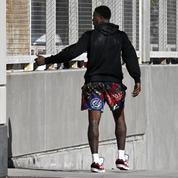 Rozier and Billups will not receive NBA salaries while on leave in gambling cases, AP sources say