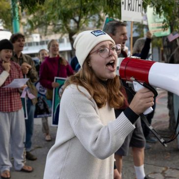 Judge dismisses young climate activists’ lawsuit challenging Trump on fossil fuels