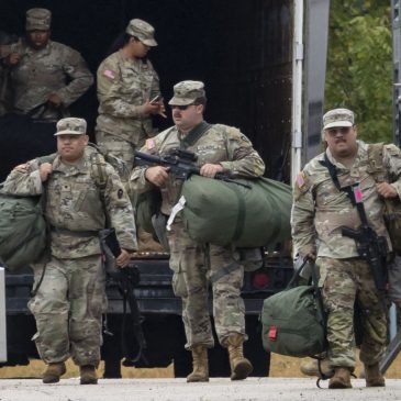 7 Texas National Guard members in Illinois replaced for ‘not meeting mission standards’ when it came to physical fitness