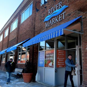 Member-owners of Mississippi Market and River Market co-ops approve merger