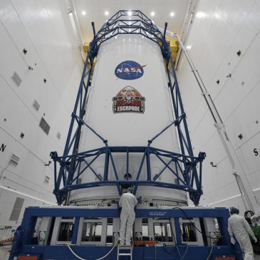 Blue Origin launches huge rocket carrying twin NASA spacecraft to Mars