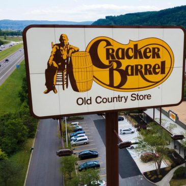 Cracker Barrel shareholders vote to keep CEO despite logo debacle