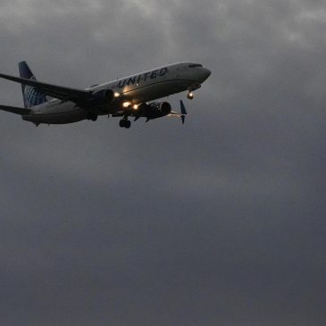 What to know about 10% reduction in flights at U.S. airports caused by the government shutdown