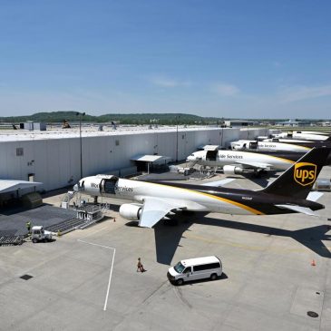 UPS distribution hub in Louisville has 300 flights per day. What to know