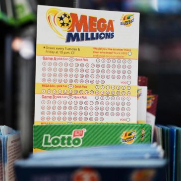Mega Millions jackpot grows to $965 million for Friday’s drawing