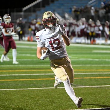 State football: Dean runs for 6 TDs as Lakeville South dethrones Maple Grove