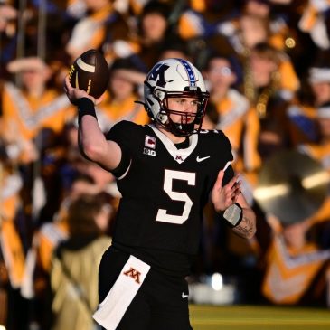 How Gophers quarterback Drake Lindsey is becoming clutch