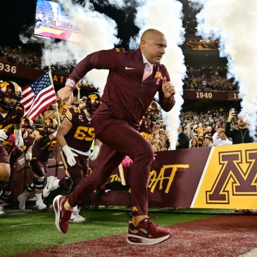 Gophers add big JUCO receiver Derrick Salley Jr.