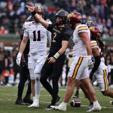 Badgers riding high, Gophers low going into Axe game