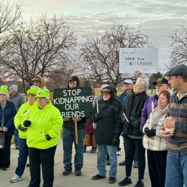Supporters call out ‘We are here’ to ICE detainees in Kandiyohi County jail
