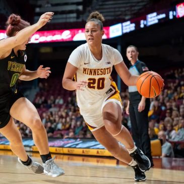 Women’s basketball: Gophers lose Taylor Woodson to second knee injury