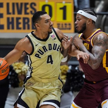 Half empty. Gophers blown out in second half of 85-57 loss at No. 6 Purdue