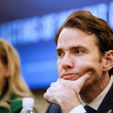 Swing district Republicans brace for political fallout if health care subsidies expire