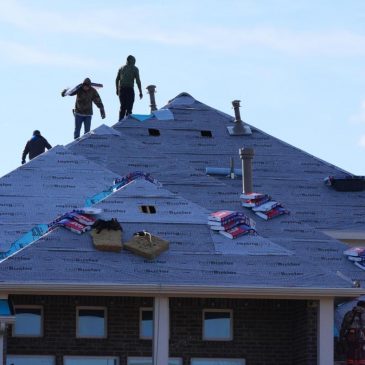 US economy expands at a surprisingly strong 4.3% annual rate in the third quarter