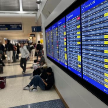 Heavy snow predicted for Northeast as Midwest still struggles with Thanksgiving weather snarls