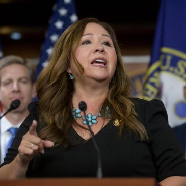 Arizona congresswoman claims she was pepper sprayed during federal operation