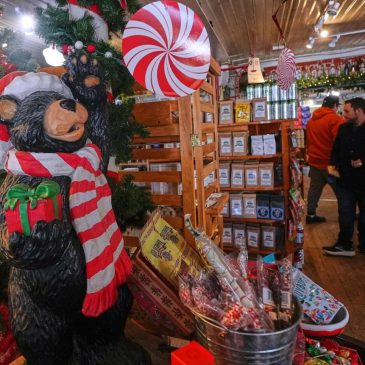 More thrifting and fewer returns, the early trends that defined shopping this holiday