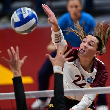 Gophers volleyball: Minnesota sprints to second round of NCAA Tournament