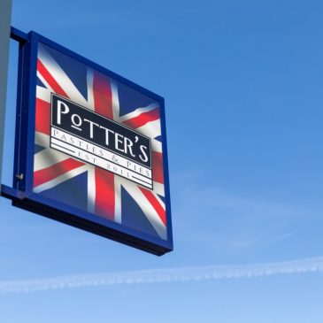Potter’s Pasties opens inside Beer Dabbler Depot liquor store on St. Paul’s West Seventh