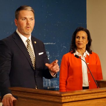 GOP lawmakers, including Senate Minority Leader, call on Walz to resign