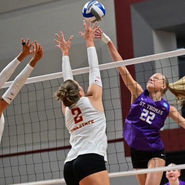 St. Thomas volleyball: Tommies fall in a first-round thriller