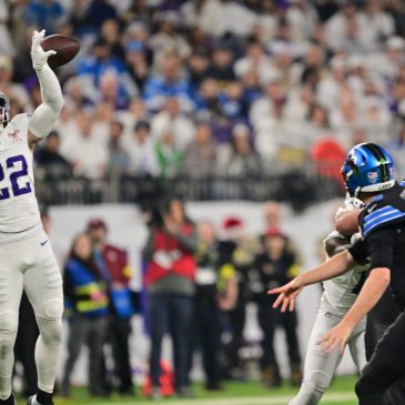 Harrison Smith leads dominant defensive display as Vikings upset Lions