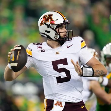 Quarterback Drake Lindsey will return to Gophers for 2026 season