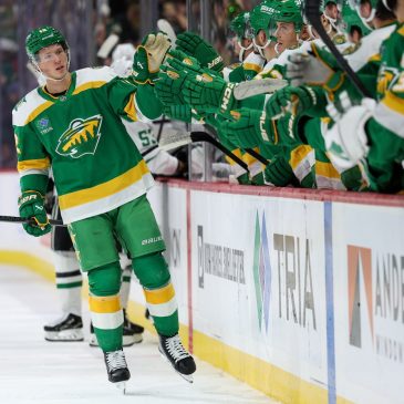 Wild comeback cools off streaking Stars