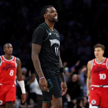 ‘You just feel more energy’: For Timberwolves, ball movement brings joy