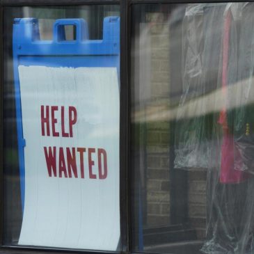 US filings for jobless benefits fall to 191,000, lowest since September of 2022