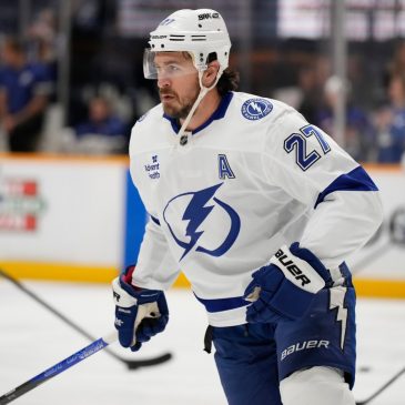 NHL: Cretin-Derham Hall’s Ryan McDonaugh signs extension with Lightning