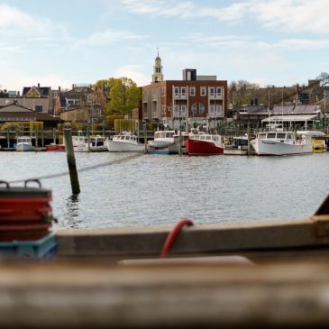Coast Guard launches search and rescue operation for fishing boat off Massachusetts