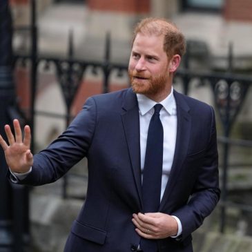 Prince Harry says Daily Mail scoops made him ‘paranoid beyond belief’